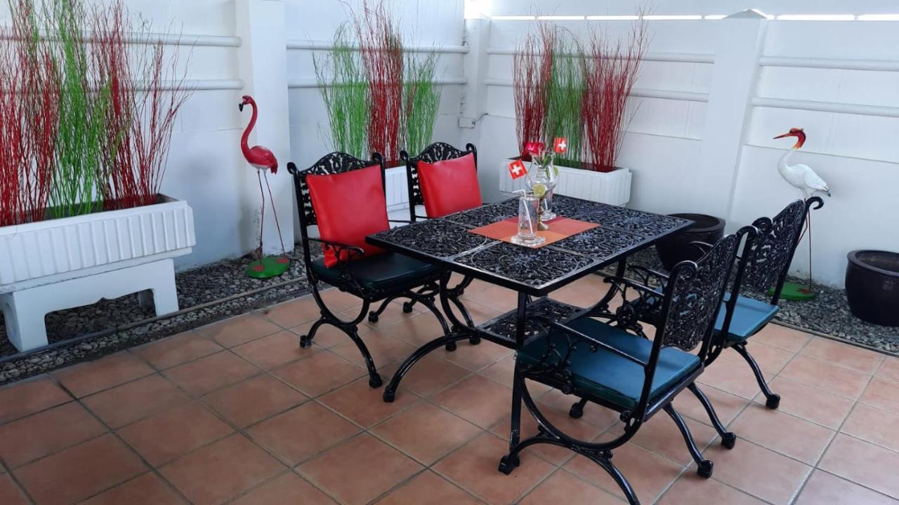 Swiss Food Restaurant And Room For Rent Pattaya Zewnętrze zdjęcie
